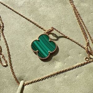 Van Cleef & Arpels Magic Alhambra long necklace2024